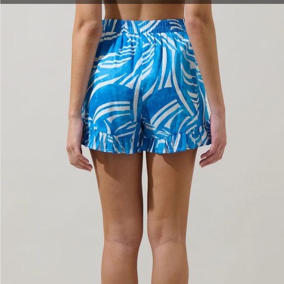 SugarLips Canton Tropics Daniela Ruffle High Waisted Shorts & Ramy Top Set - Picture 3 of 11